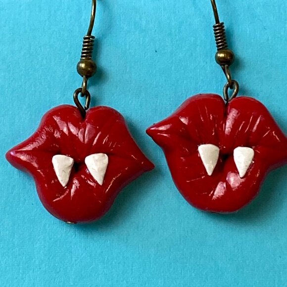 Vampire's Kiss Polymer Clay Dangly Earrings Small - Picture 5 of 5
